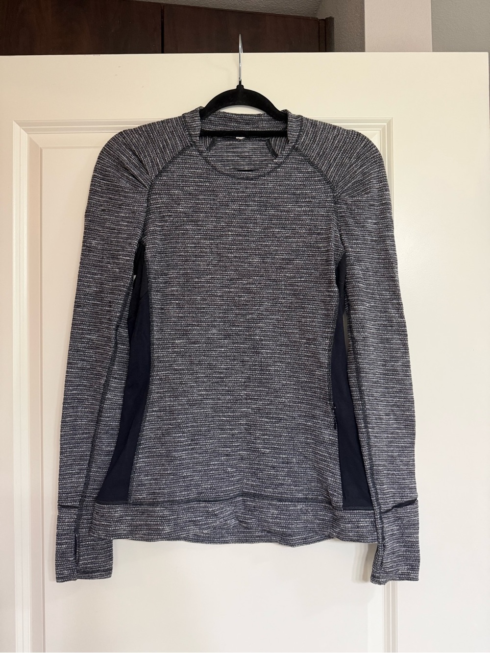 Lululemon Grey Rulu long sleeve Runner’s top